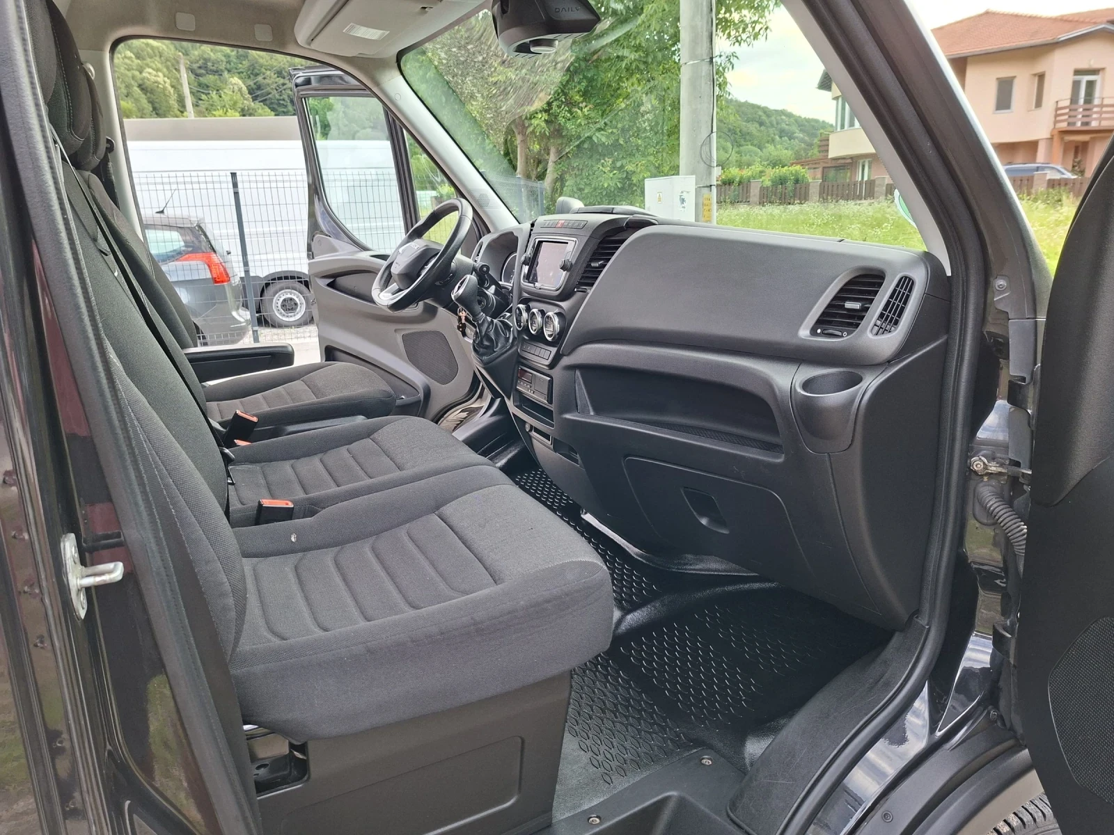 Iveco Daily 50С21* 3.5т* 6.05м* КЛИМА* LED* NAVI, снимка 10 - Бусове и автобуси - 55225812