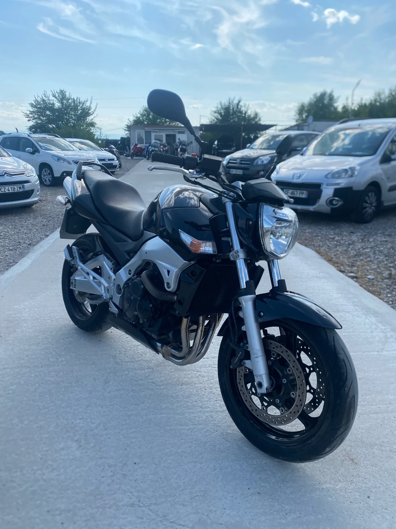 Suzuki Gsr 600i