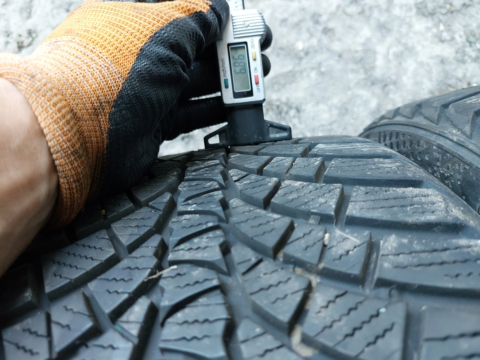 ���� 235/35R19 | Mobile.bg � ����������� 3