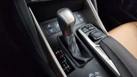 Lexus IS ЛЮК* ПОДГРЕВ ВОЛАН* BLIND SPOT* КРАЙНА ЦЕНА, снимка 9