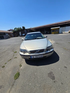 Обява за продажба на Volvo V70 ~2 700 лв. - изображение 1 | Auto.bg Обява за продажба на Volvo V70 ~2 700 лв. - изображение 1