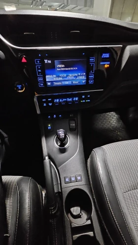 Toyota Auris - 15000 € / 29337.45 лв. - 45643093 14