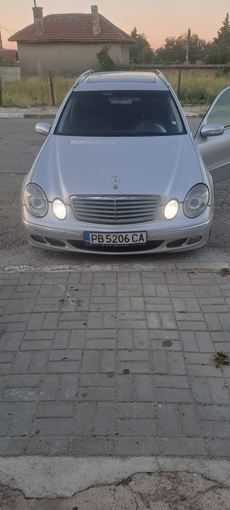 Mercedes-Benz E 270, снимка 7 - Автомобили и джипове - 45426679