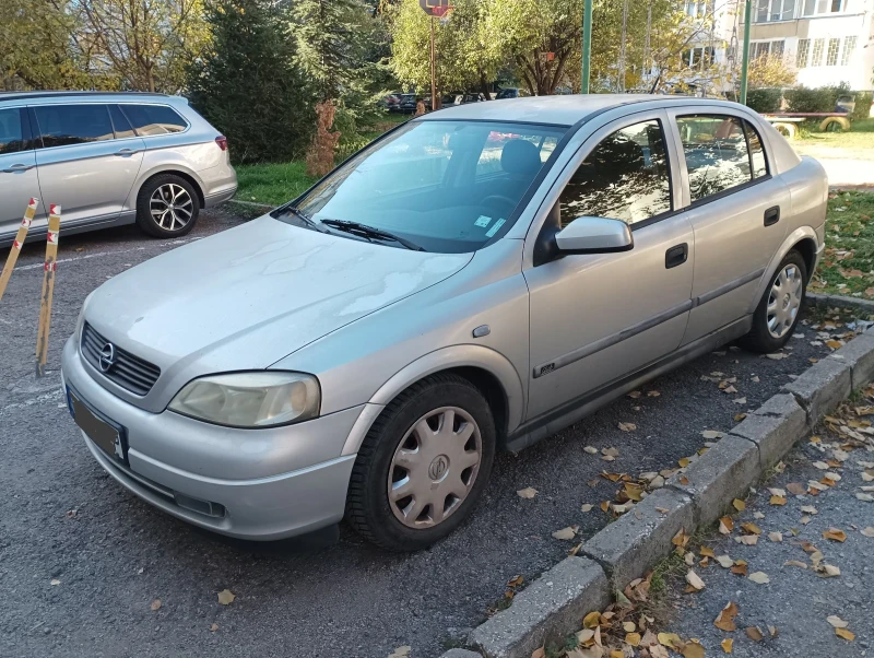 Opel Astra, снимка 2 - Автомобили и джипове - 47995613