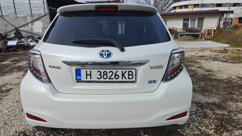 Toyota Yaris, снимка 5 - Автомобили и джипове - 48418737