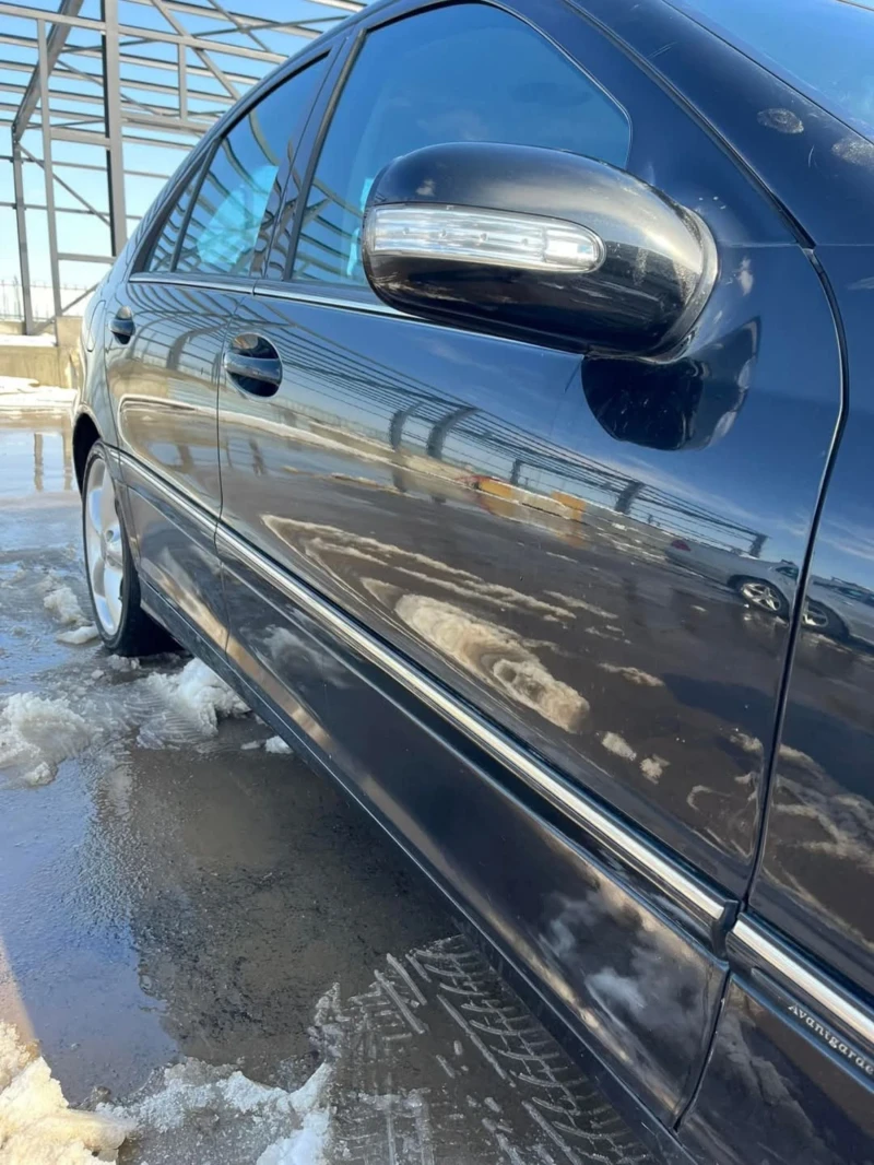 Mercedes-Benz C 180 271, снимка 3 - Автомобили и джипове - 49304107