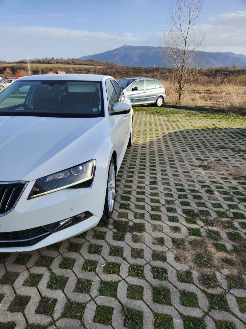 Skoda Superb 2.0 4x4, снимка 6 - Автомобили и джипове - 49692249