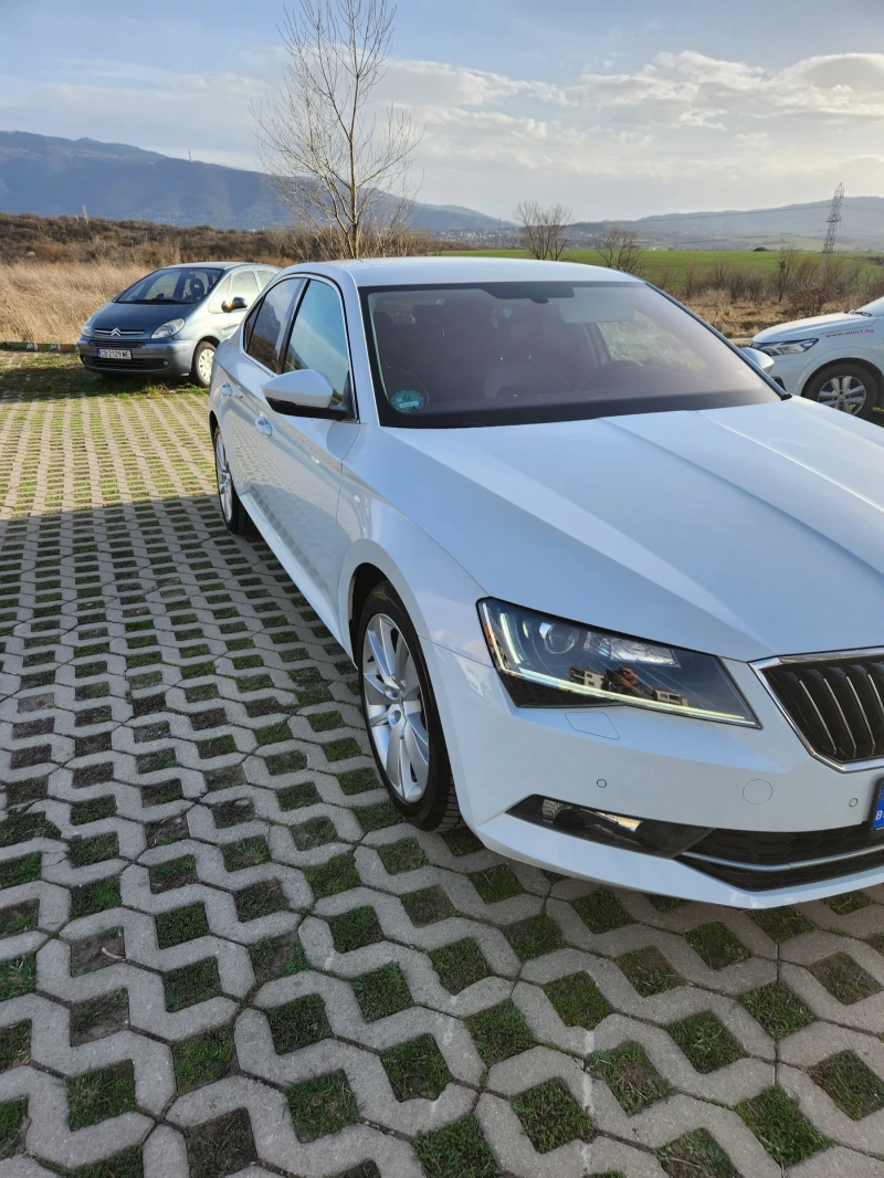 Skoda Superb 2.0 4x4, снимка 2 - Автомобили и джипове - 49692249