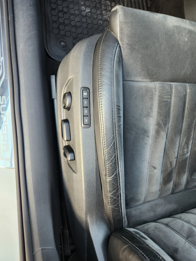 Skoda Superb 2.0 4x4, снимка 12 - Автомобили и джипове - 49692249