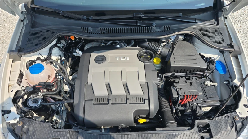 Seat Ibiza 1.2 * ПЕРФЕКТЕН* , снимка 8 - Автомобили и джипове - 50642151