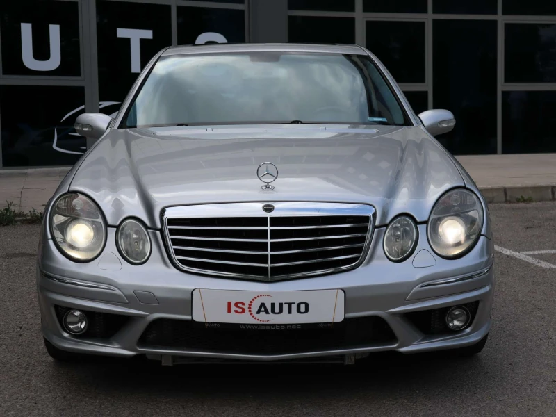 Mercedes-Benz E 55 AMG Harman Kardon/Memory/Navi/BiXenon, снимка 2 - Автомобили и джипове - 50747523