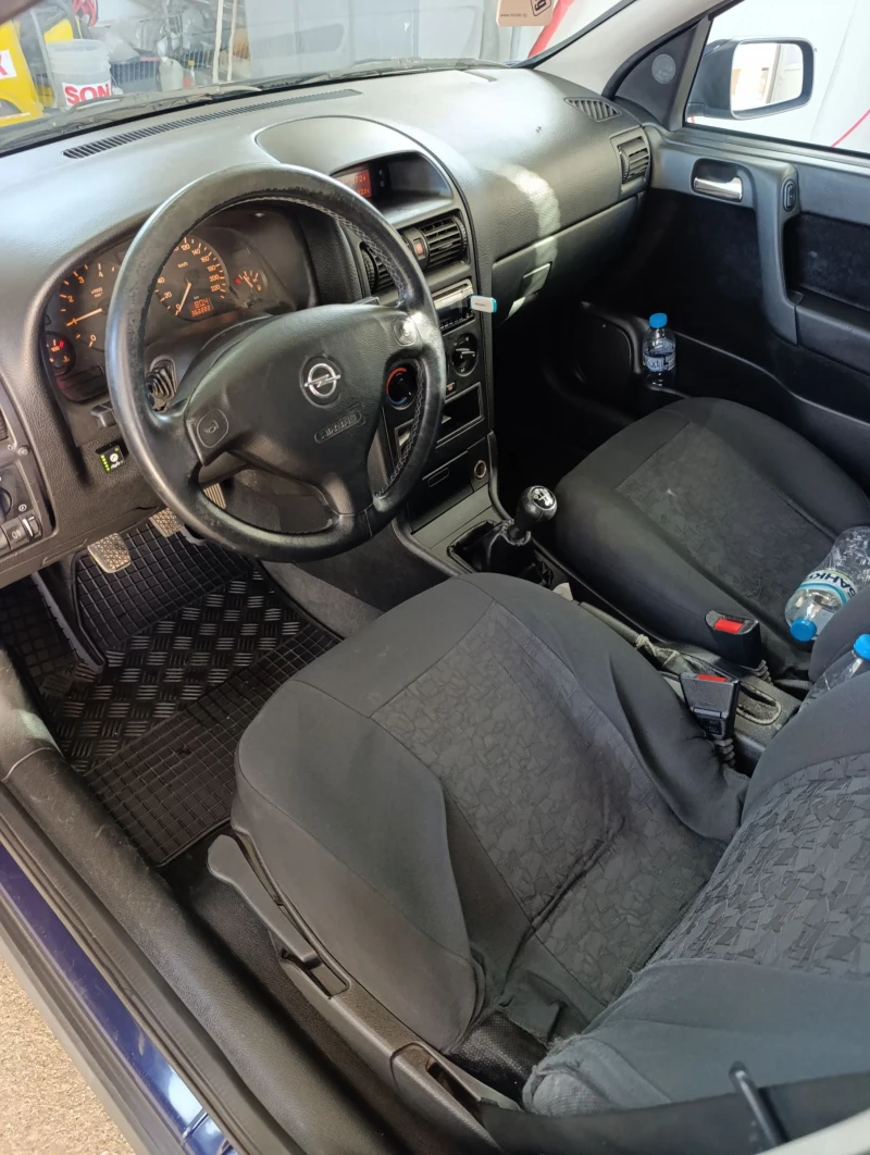 Opel Astra 1.6i 84к.с., снимка 9 - Автомобили и джипове - 52381089
