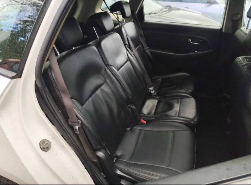 Kia Carens Facelift , снимка 8 - Автомобили и джипове - 52643773