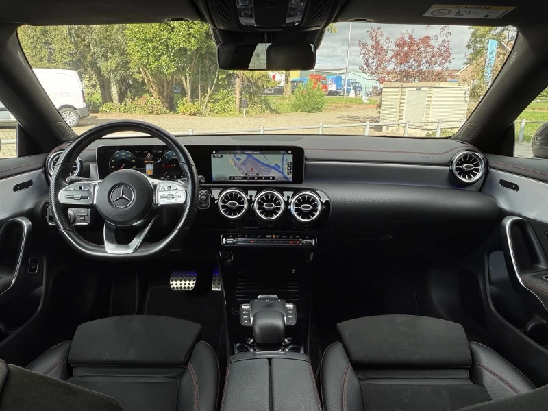 Mercedes-Benz CLA 180 Business Solution AMG , снимка 7 - Автомобили и джипове - 52534003