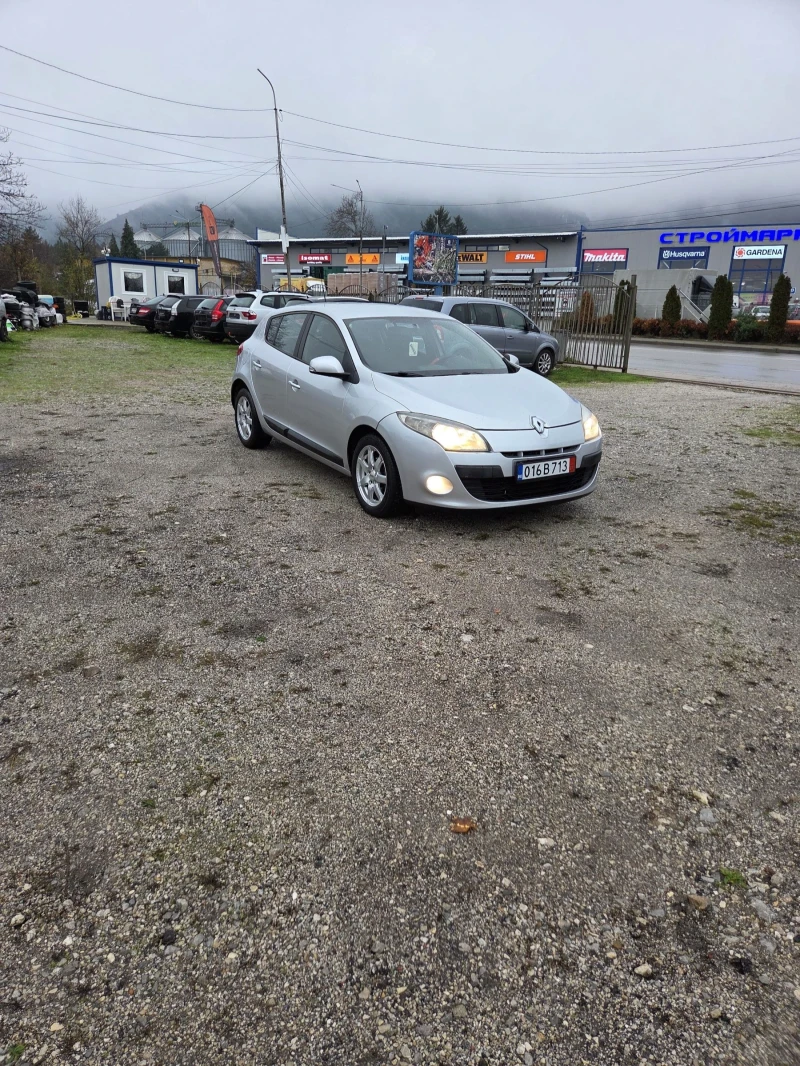 Renault Megane 1.5 DCI, снимка 3 - Автомобили и джипове - 52584237