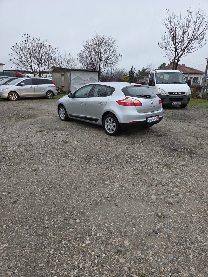 Renault Megane 1.5 DCI, снимка 5 - Автомобили и джипове - 52584237
