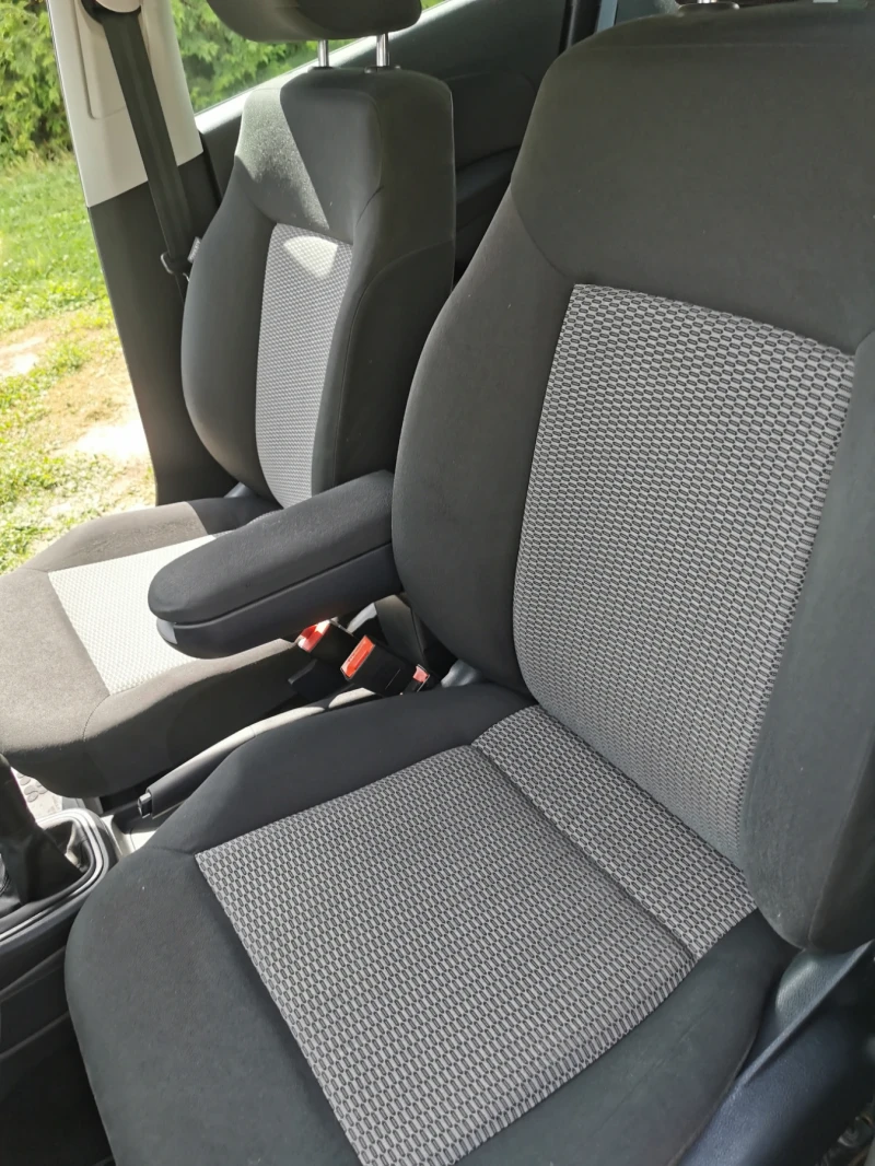 VW Polo, снимка 15 - Автомобили и джипове - 52930364