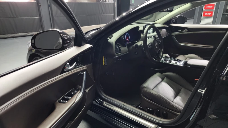Kia Stinger 2.0T 2WD PLATINUM autogeorge.com, снимка 9 - Автомобили и джипове - 53260952