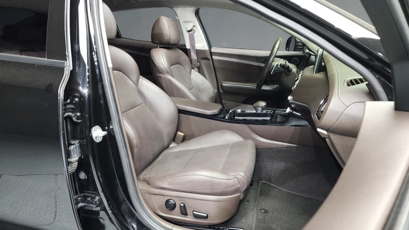 Kia Stinger 2.0T 2WD PLATINUM autogeorge.com, снимка 10 - Автомобили и джипове - 53260952