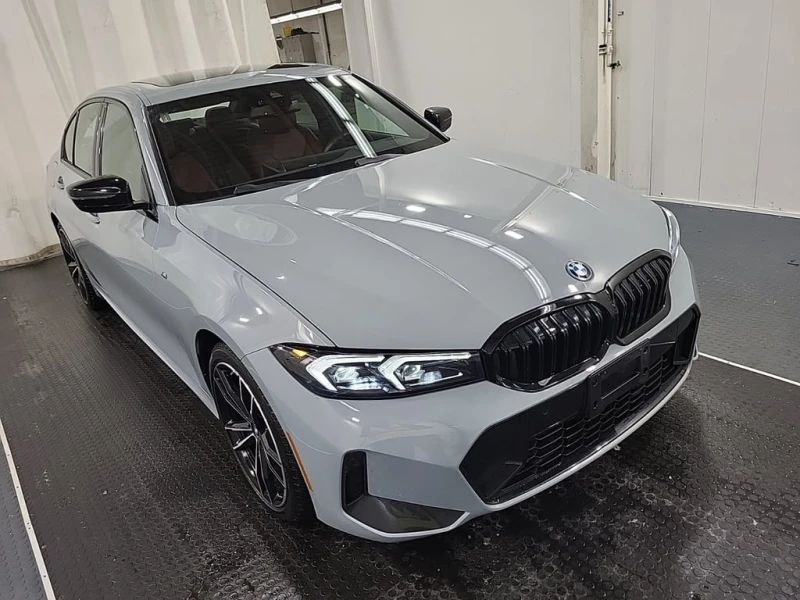 BMW 330 E Plug-in * M-Sport * CARFAX * Втори чифт гуми * , снимка 2 - Автомобили и джипове - 53381550