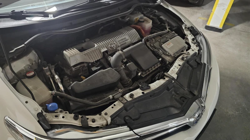 Toyota Auris, снимка 7 - Автомобили и джипове - 53501232