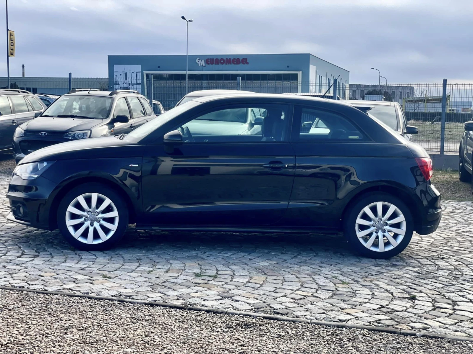 Audi A1 1.2 S-LINE - изображение 2