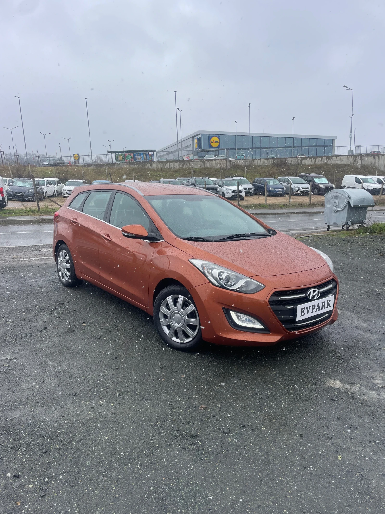 Hyundai I30 1.6 CRDI - изображение 2