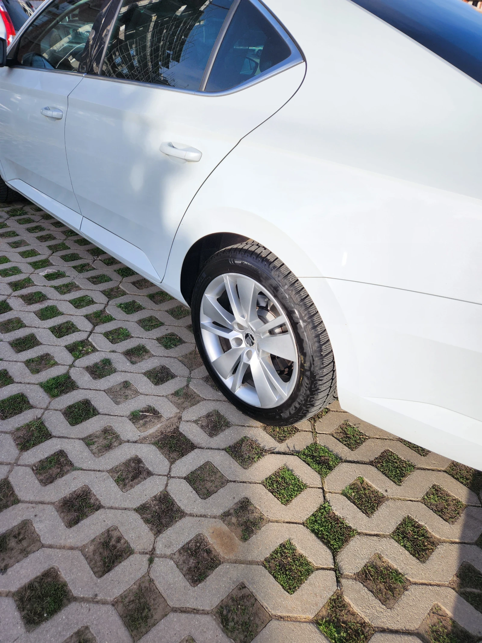 Skoda Superb 2.0 4x4 - изображение 5