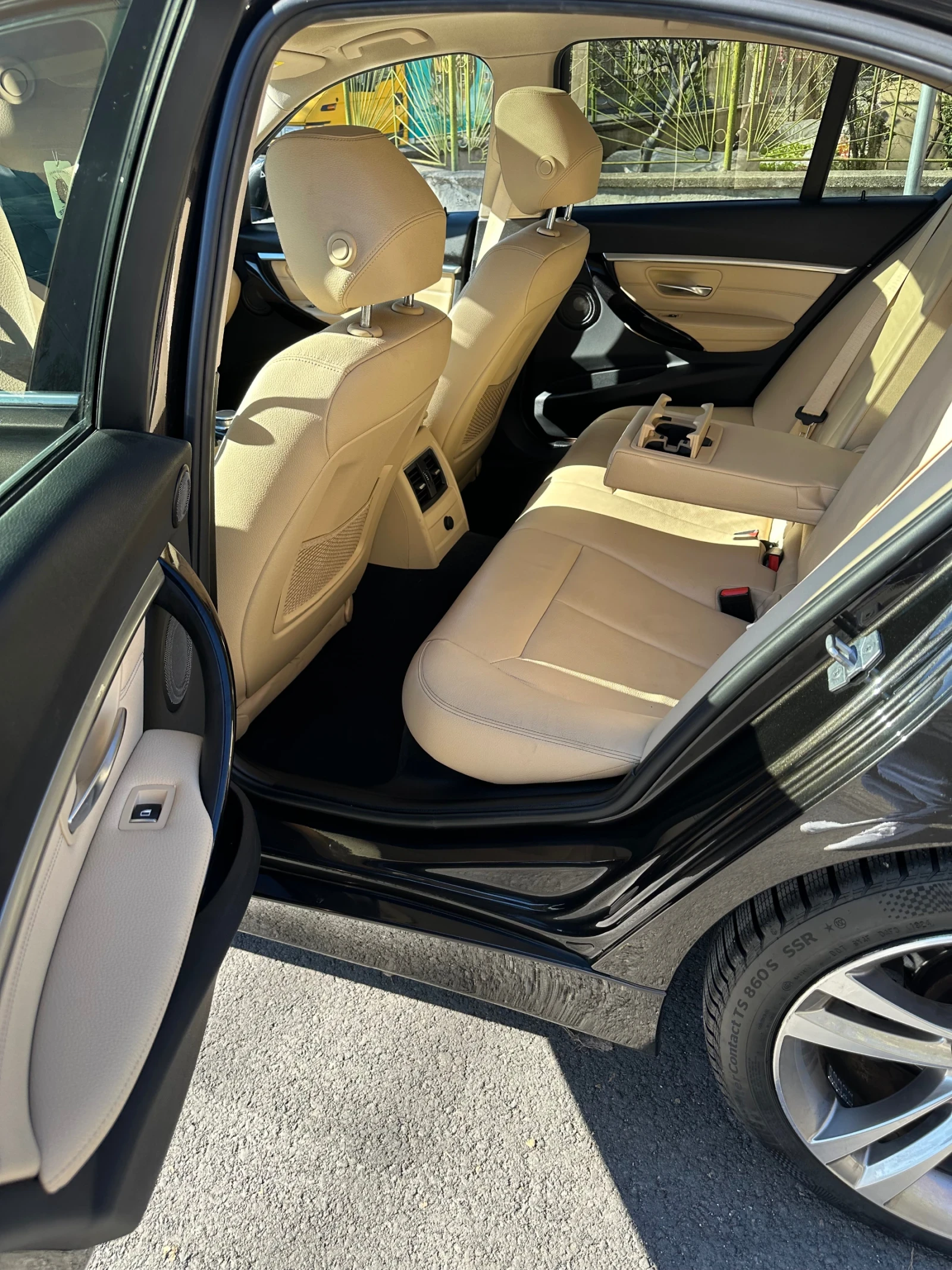 BMW 330 BMW 330e Plug in Hybrid Harman Kardon | Mobile.bg � ����������� 15