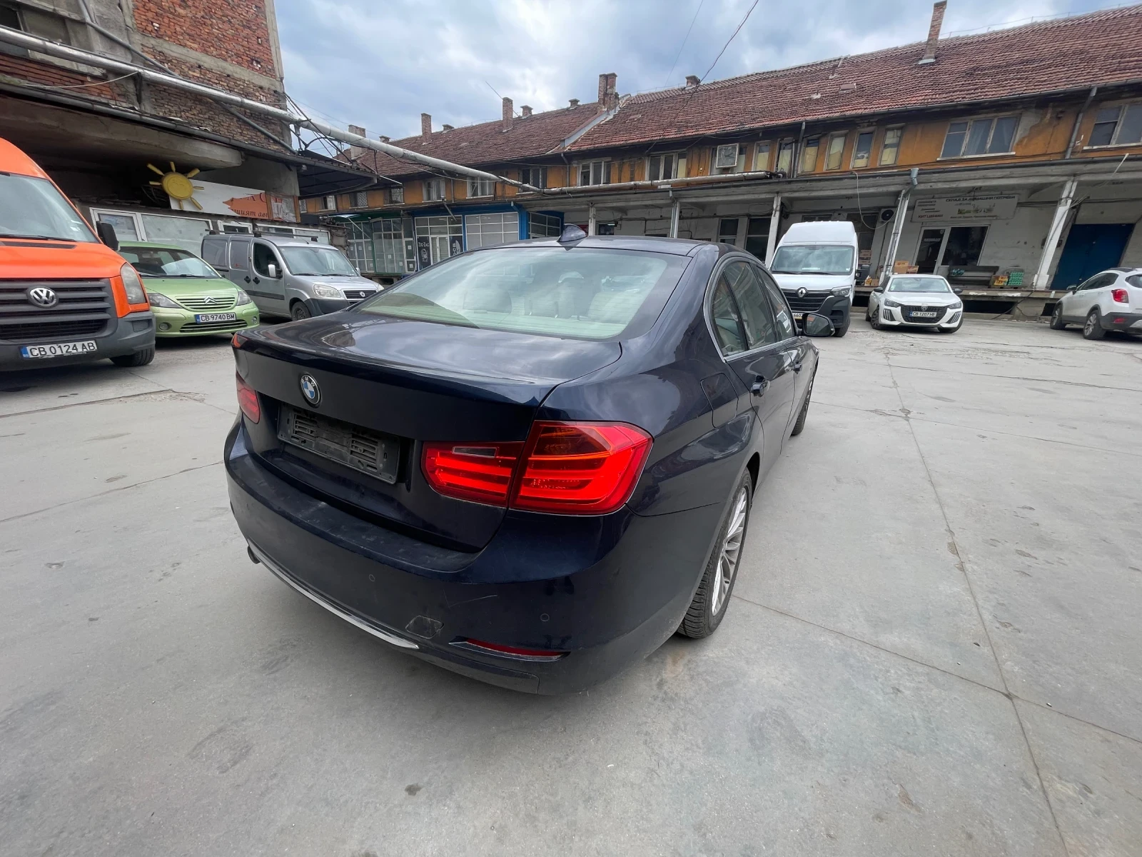 BMW 320 d автоматик - изображение 6