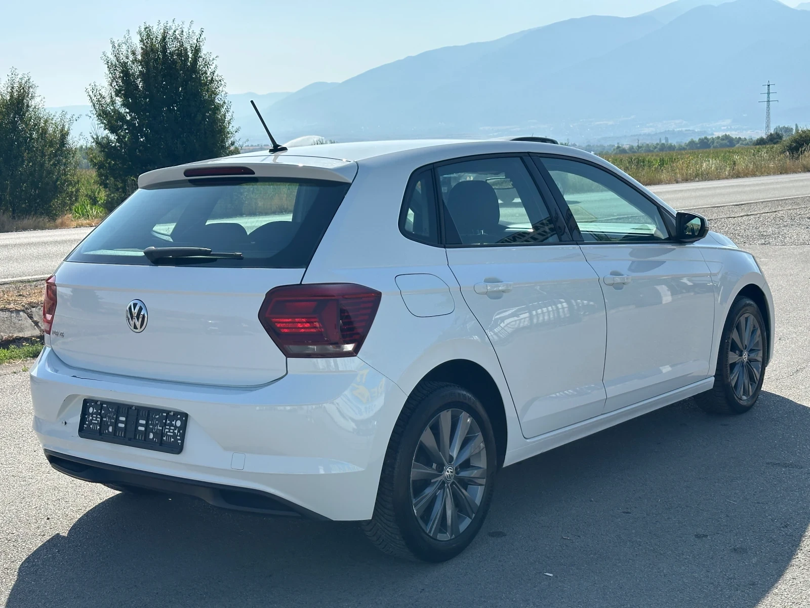 VW Polo 1.6 TDI Highline - изображение 5