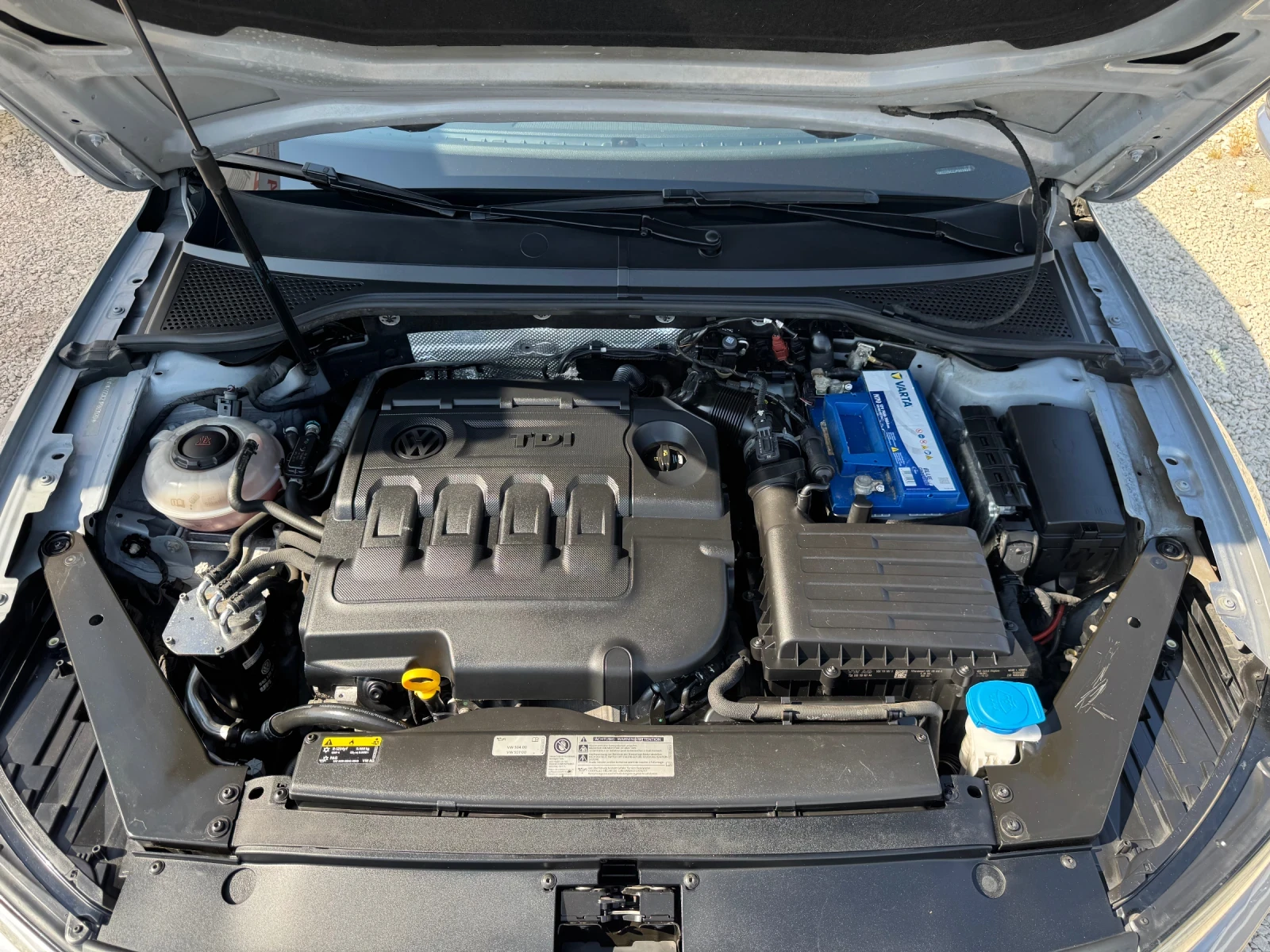 VW Passat 1.6TDI | Mobile.bg — изображение 15
