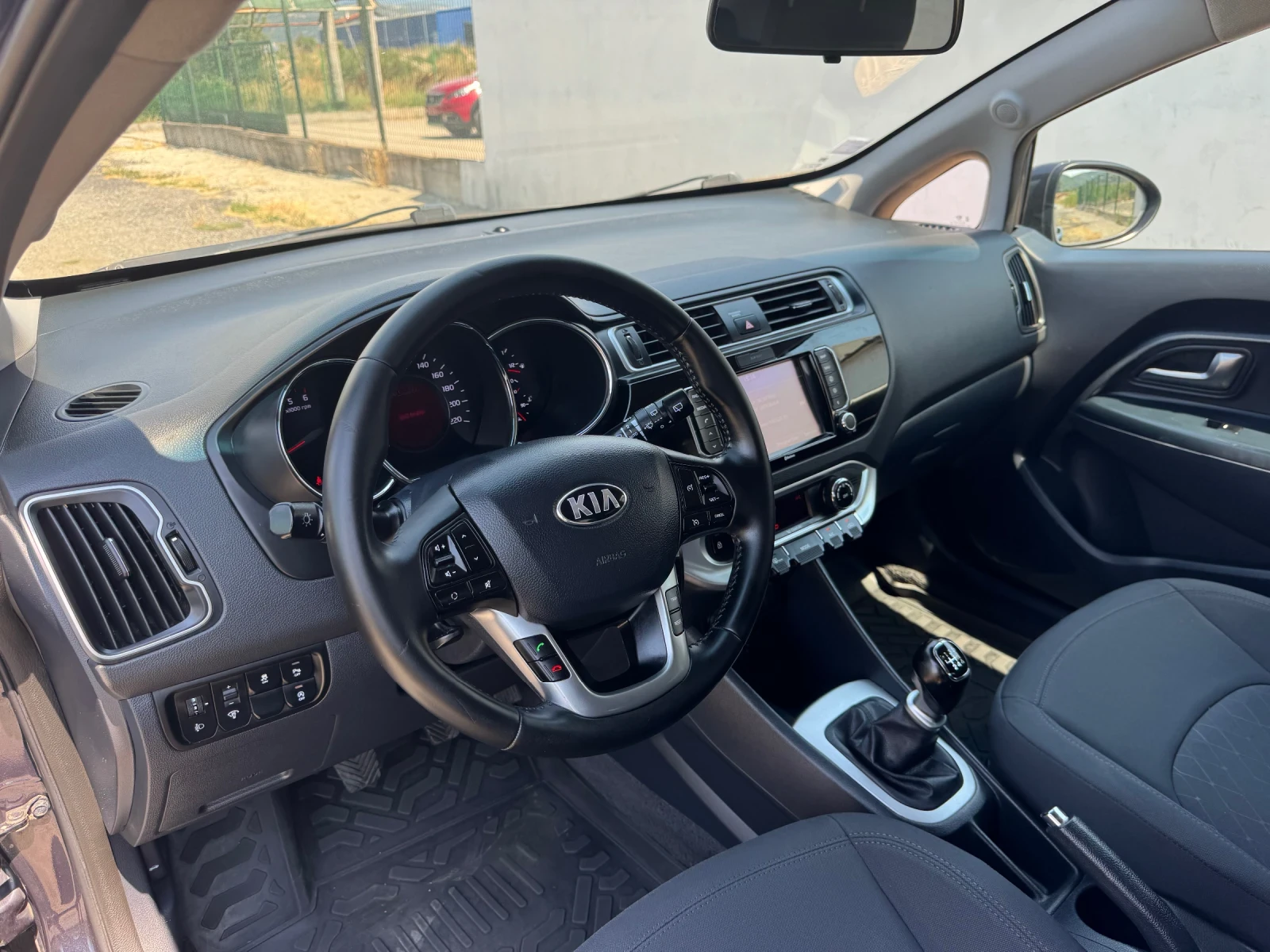 Kia Rio 1.1 CRDI * NAVI* FULL* EURO 6B*  - изображение 9