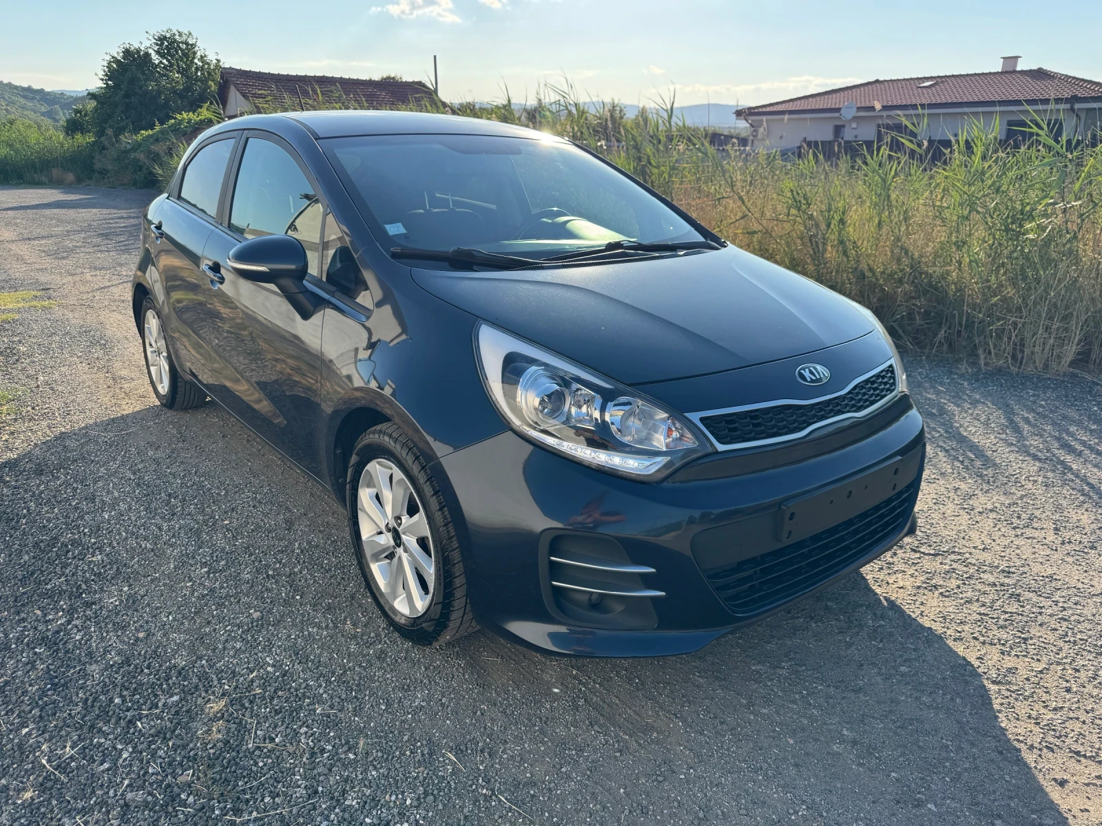 Kia Rio 1.1 CRDI * NAVI* FULL* EURO 6B*  - изображение 3