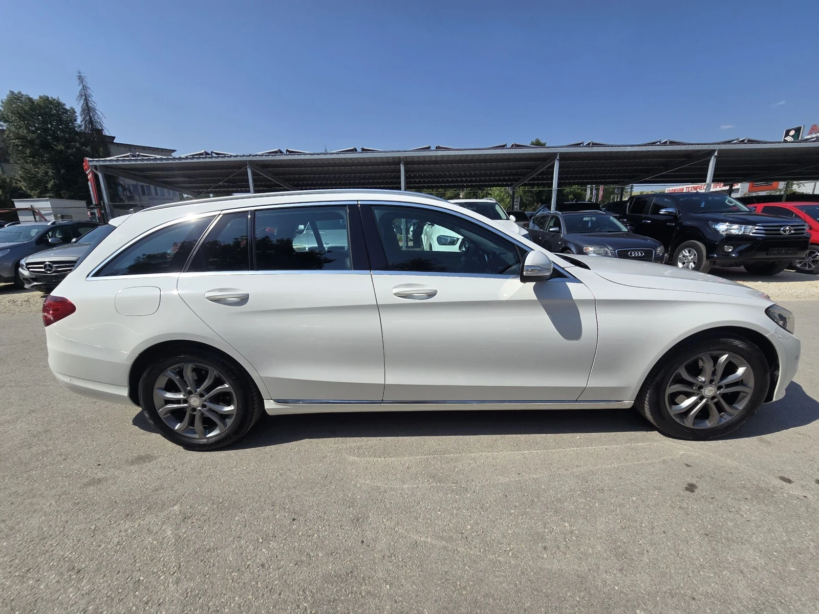 Mercedes-Benz C 220 2.2CDI 170к.с Топ състояние  - изображение 8