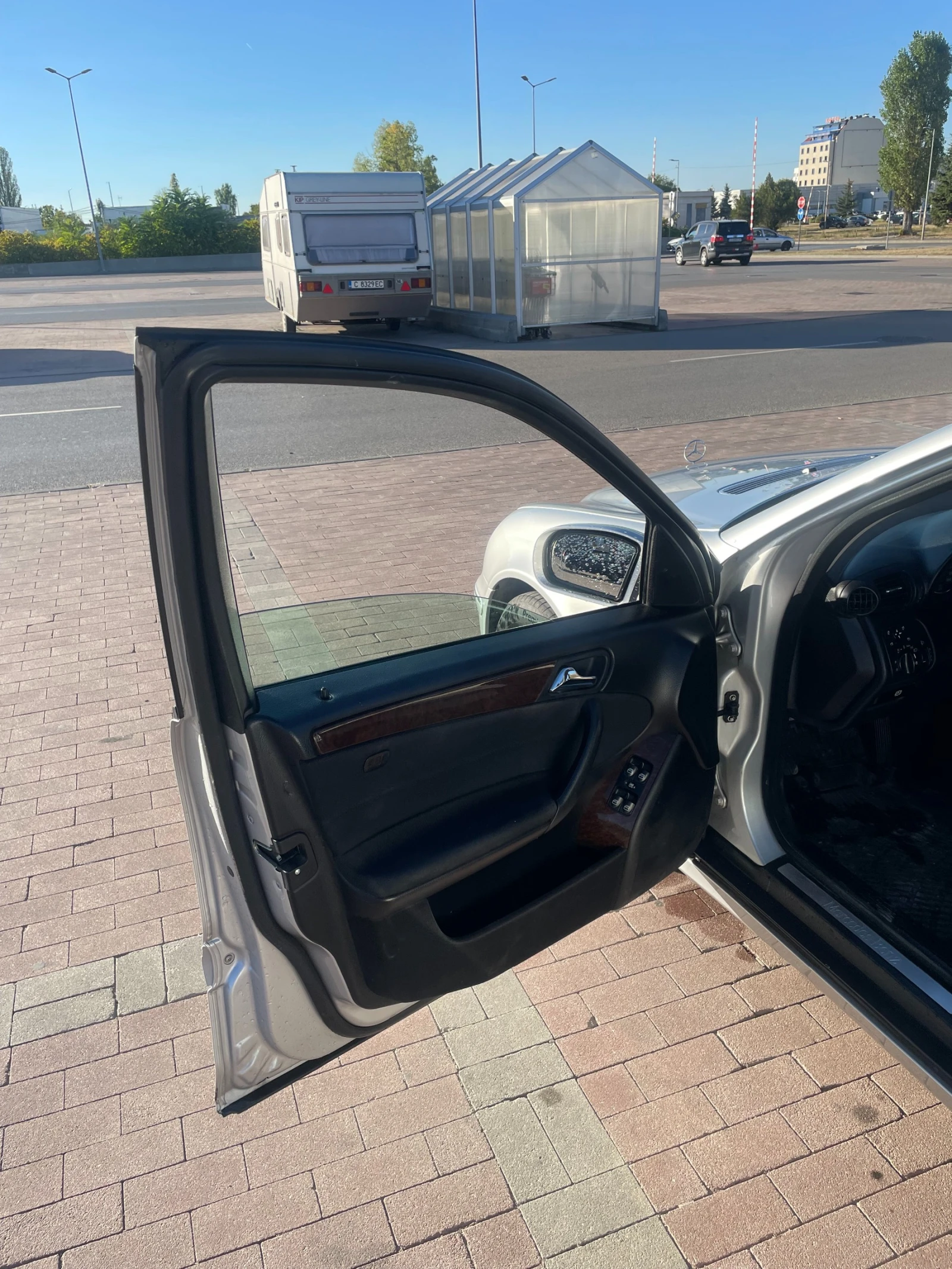 Mercedes-Benz C 180  - изображение 6