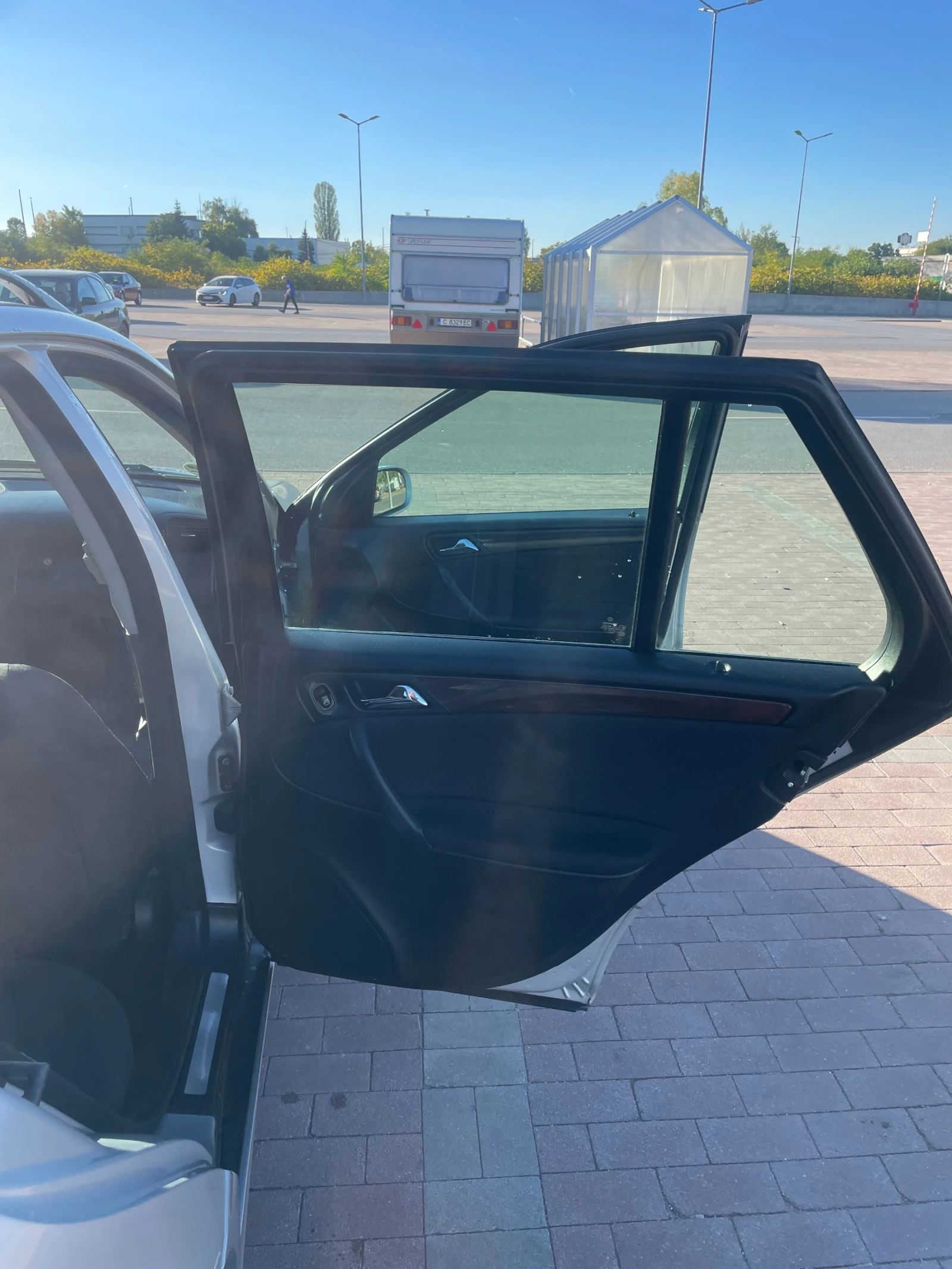 Mercedes-Benz C 180  - изображение 8