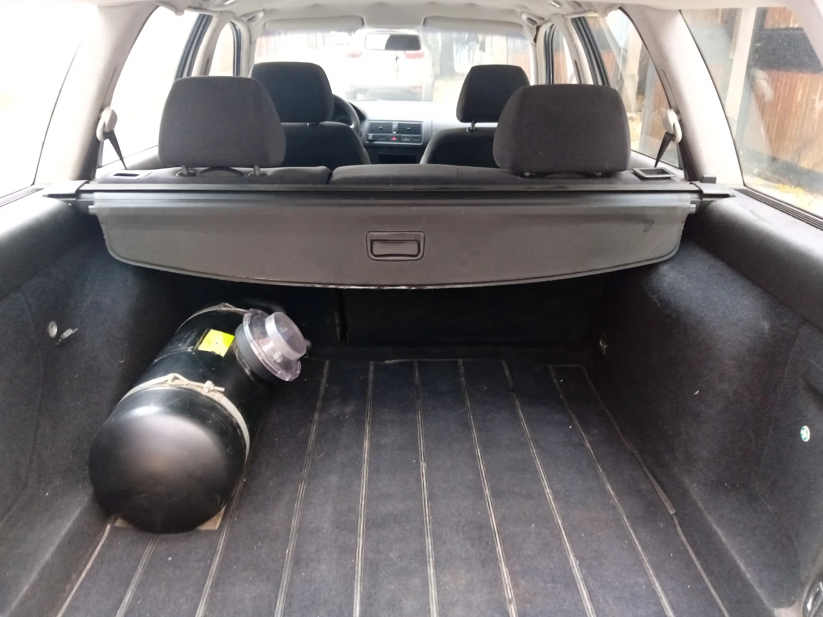 VW Golf 1.6 ГАЗ КОМБИ - изображение 6