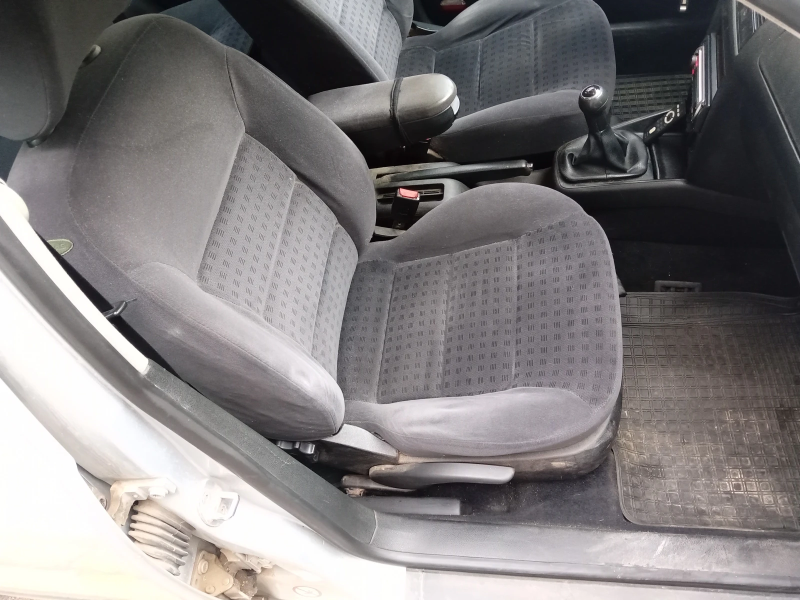 VW Golf 1.6 ГАЗ КОМБИ - изображение 9