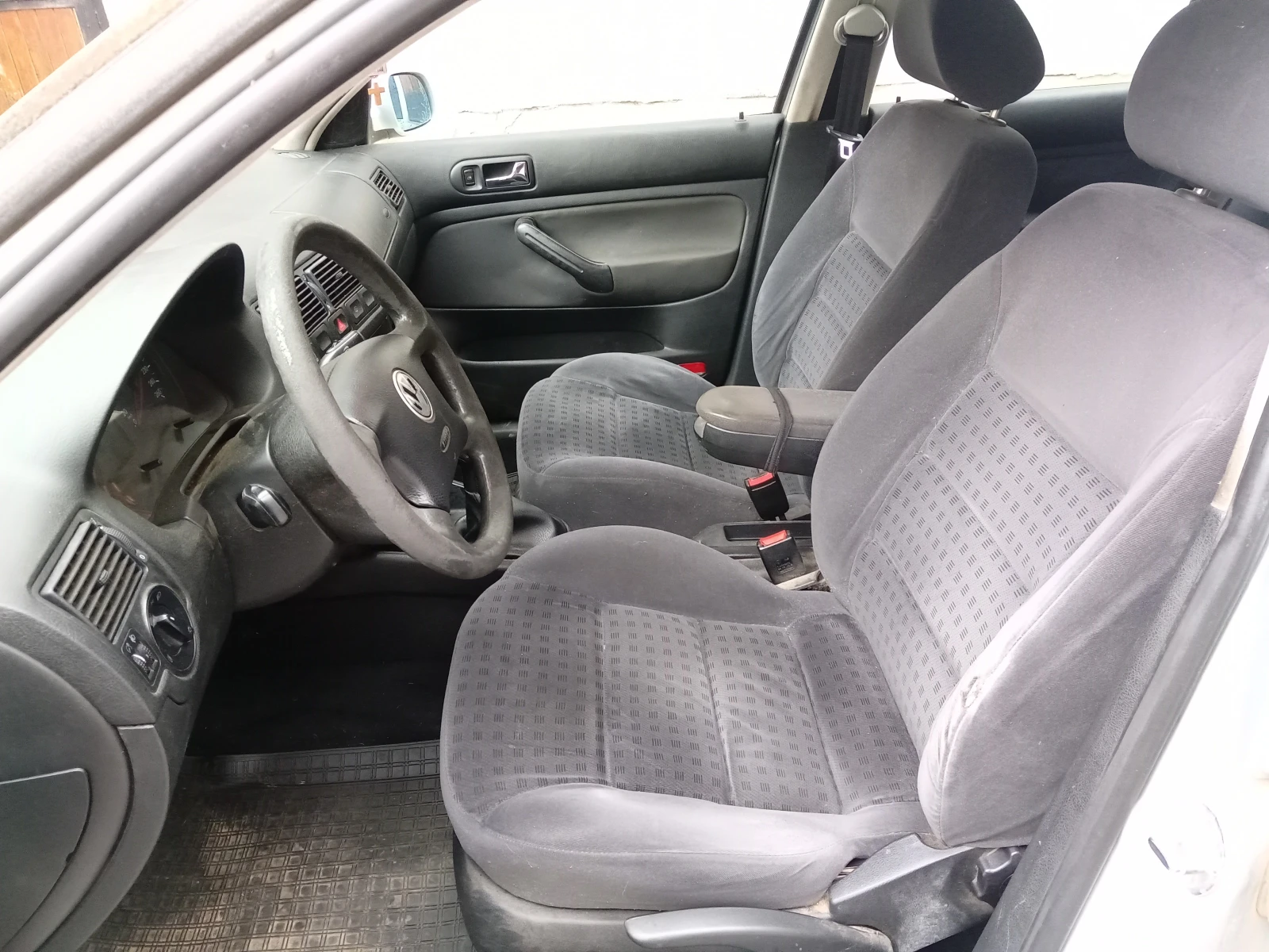 VW Golf 1.6 ГАЗ КОМБИ - изображение 10