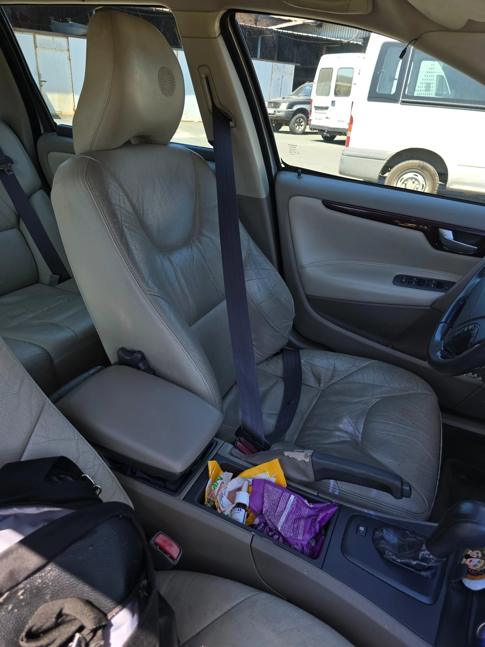 Volvo V70  - изображение 8