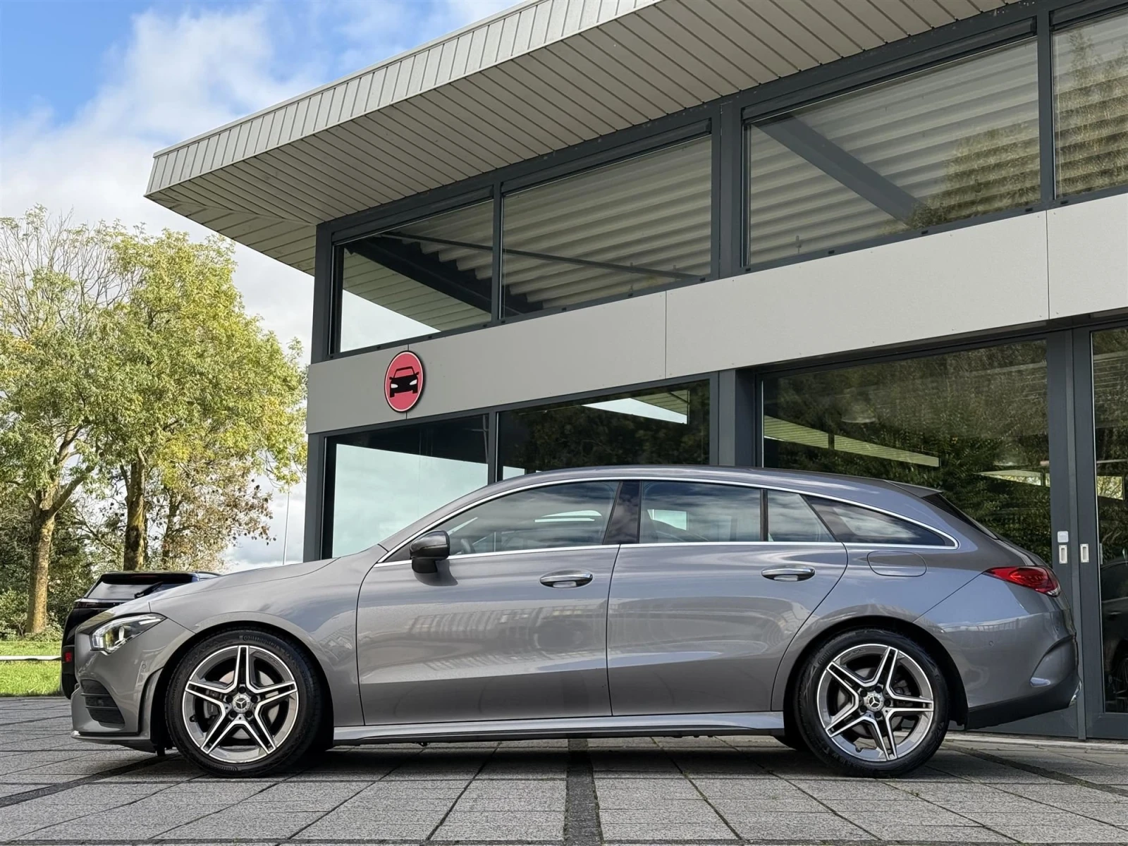 Mercedes-Benz CLA 180 Business Solution AMG  - изображение 5