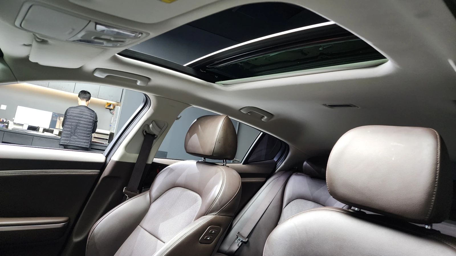 Kia Stinger 2.0T 2WD PLATINUM autogeorge.com | Mobile.bg � ����������� 16