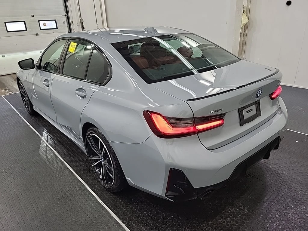 BMW 330 E Plug-in * M-Sport * CARFAX * Втори чифт гуми *  - изображение 5