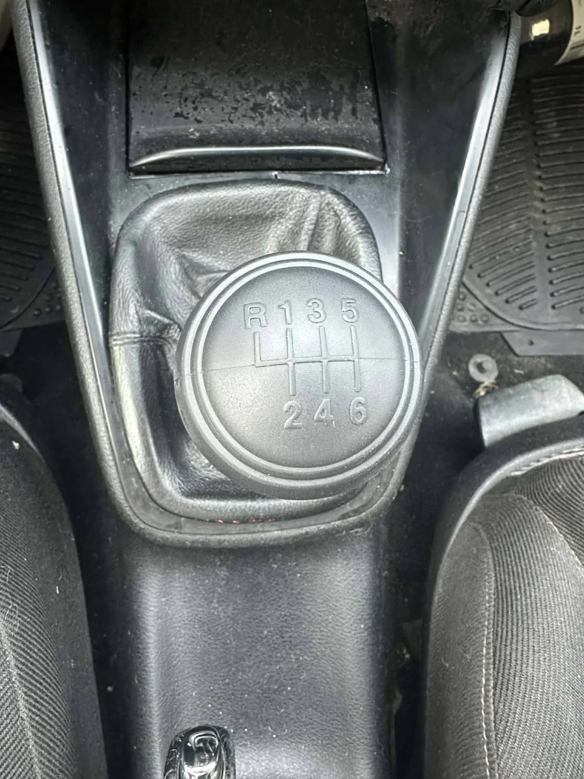 VW Golf Голф 4 6 скорости , снимка 4 - Автомобили и джипове - 53757139