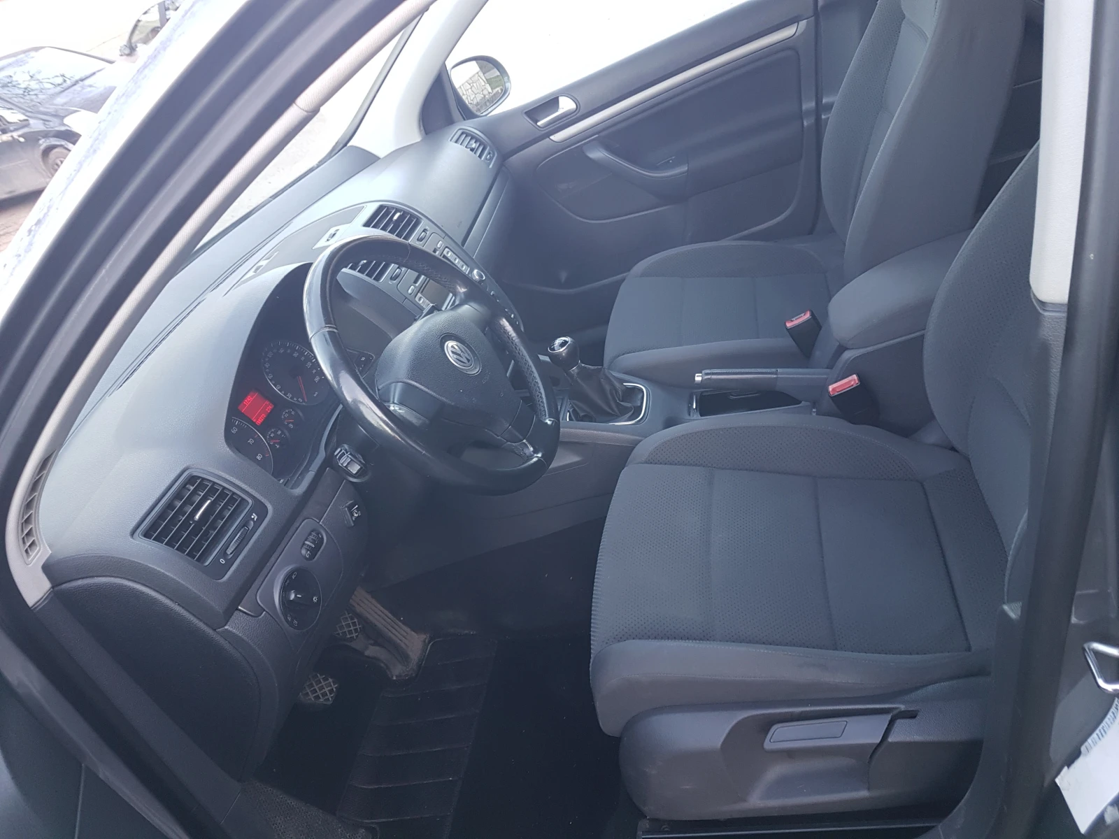 VW Golf 1.6 102кс газ/бензин, снимка 7 - Автомобили и джипове - 53790803