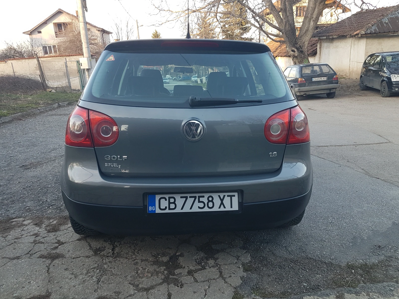 VW Golf 1.6 102кс газ/бензин, снимка 4 - Автомобили и джипове - 53790803