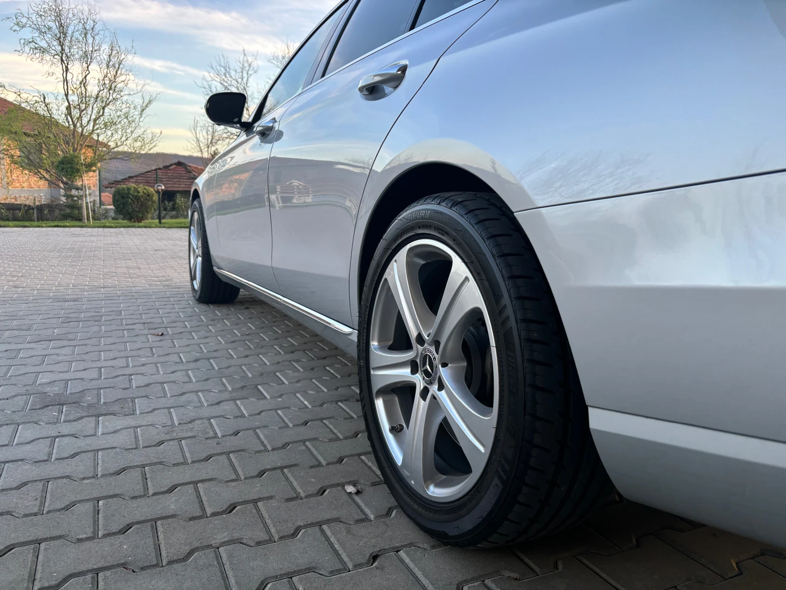 Mercedes-Benz E 400 4 MATIC, 90000 км, снимка 5 - Автомобили и джипове - 53863960