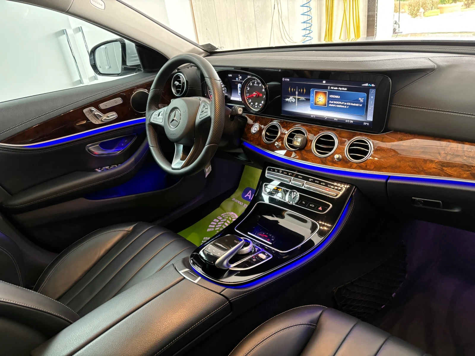 Mercedes-Benz E 400 4 MATIC, 90000 км, снимка 9 - Автомобили и джипове - 53863960