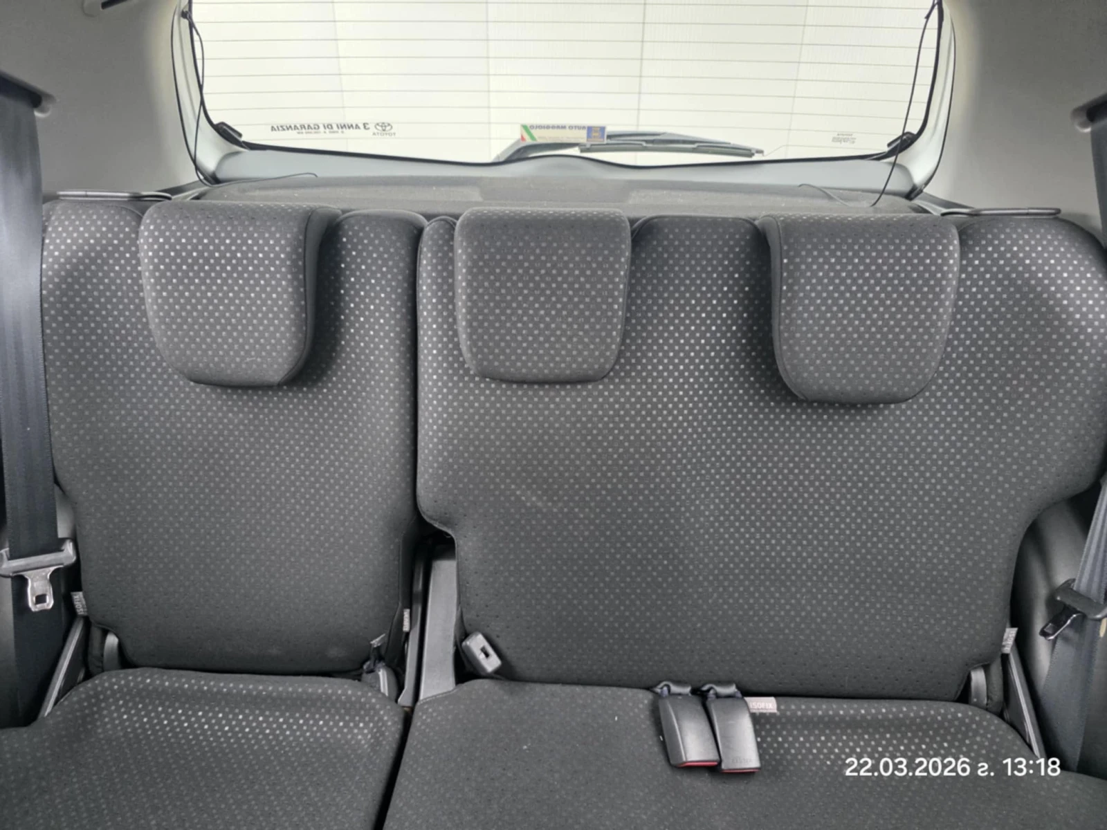 Toyota Yaris 1.33, снимка 12 - Автомобили и джипове - 53939803